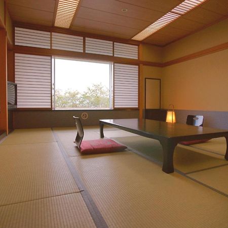 Hotel Kaminoyu Onsen Kai Rum bild