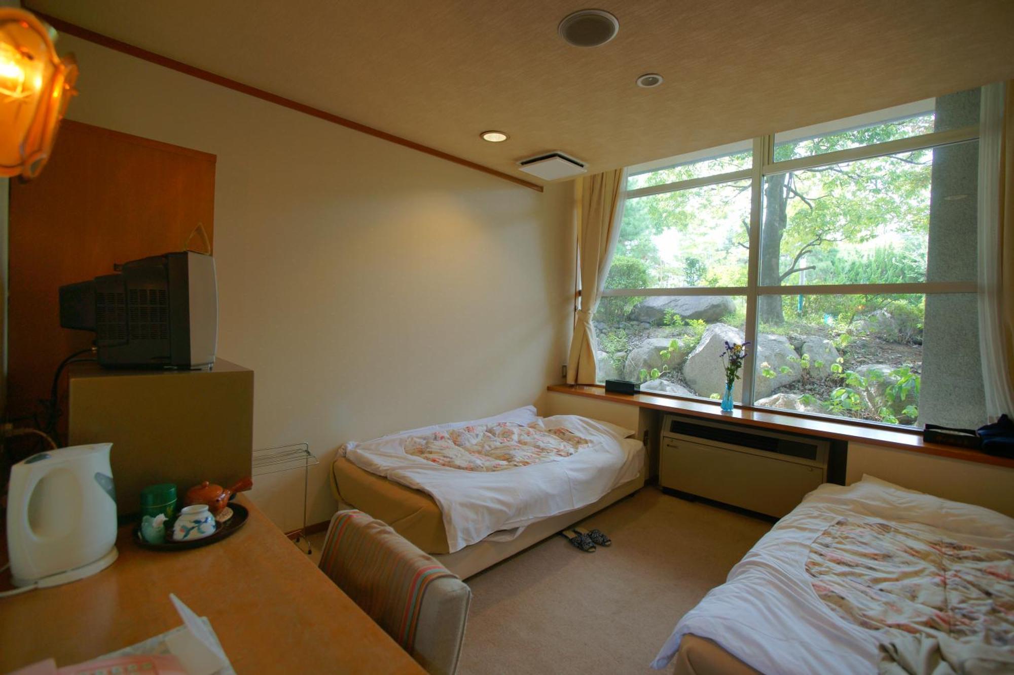 Hotel Kaminoyu Onsen Kai Rum bild