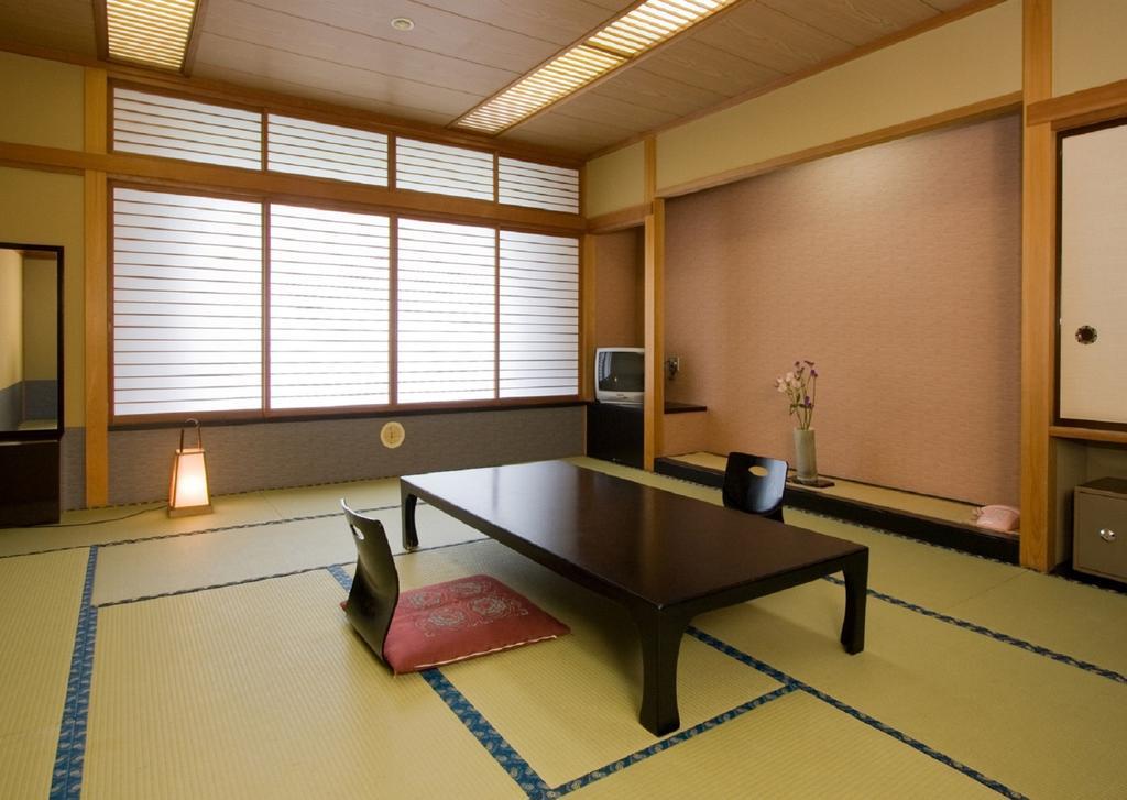 Hotel Kaminoyu Onsen Kai Exteriör bild